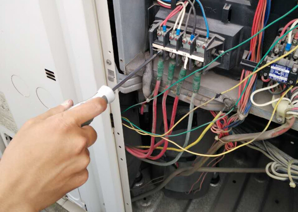 中央空調(diào)保養(yǎng)檢測